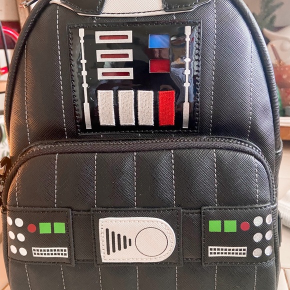 Darth Vader Backpack and Wallet - Picture 3 of 12